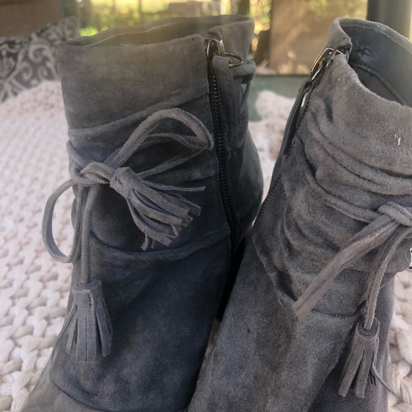 Grey White House Black Market high heeled boots - Picture 5 of 13